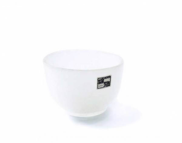 Japanischer Teecup weiß aus Glas